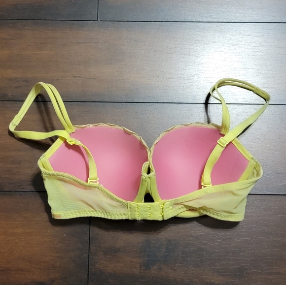 PINK Victoria’s Secret Yellow Push Up Bra - Picture 3 of 6